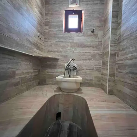 Chanel Villa